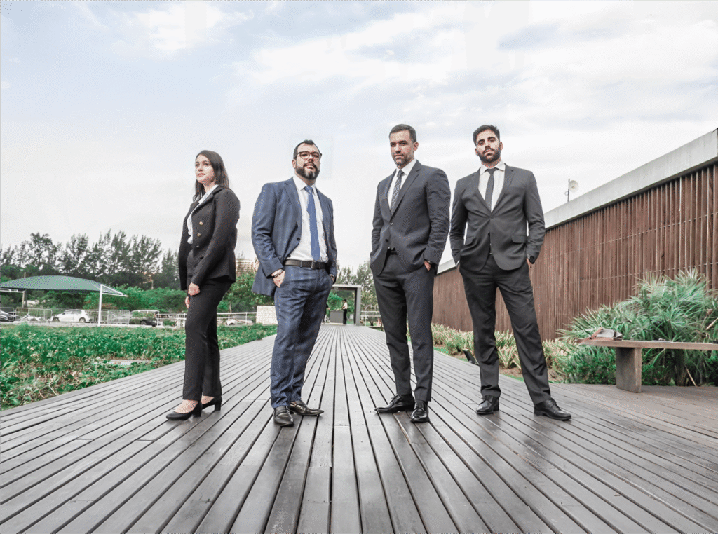 FOTO MARCELO JUCA RAFAEL CARNEIRO STEPHANY PAULO E EDMUNDO MACHADO PEREIRA SITE MJRC ADVOGADOS